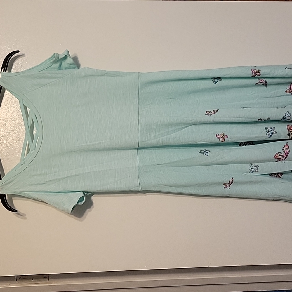 Cute cut out sleeve,  butterfly dress